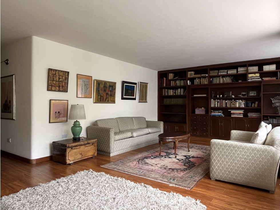 Apartamento en venta en Santa Barbara, Bogotá · foto 2 de 24