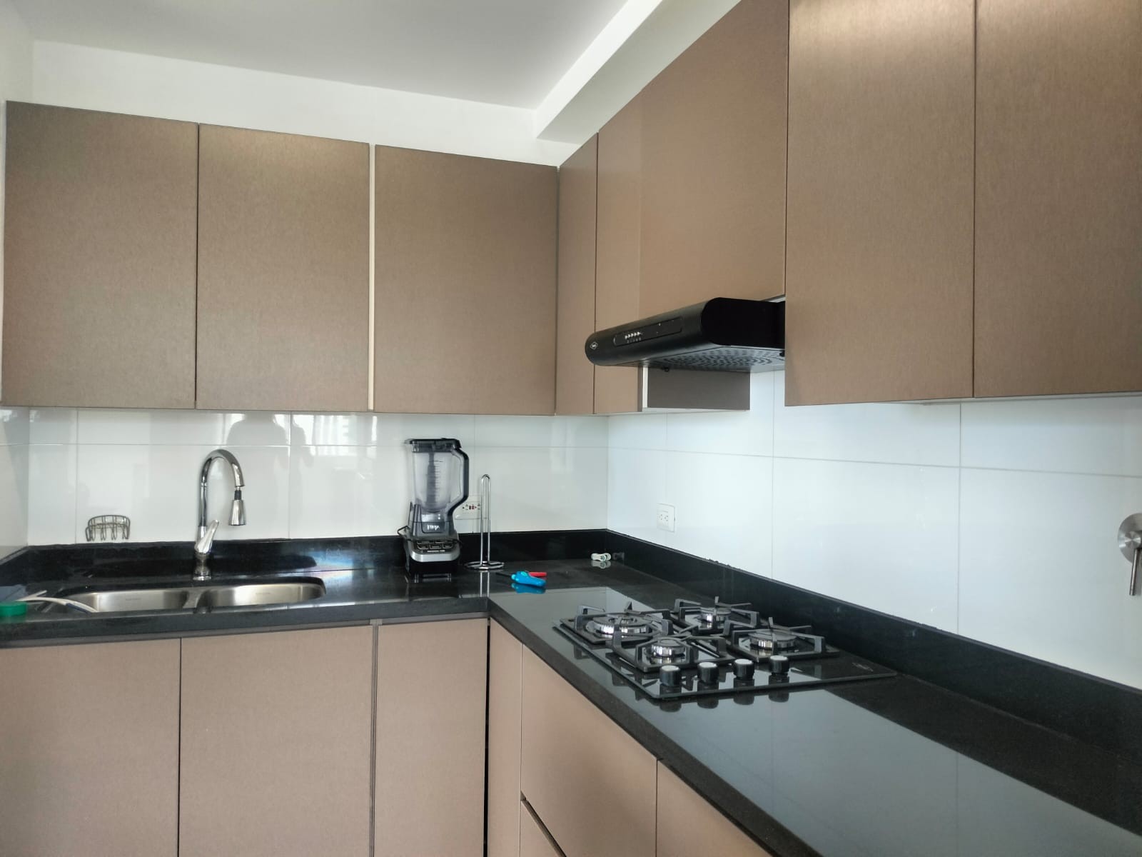Apartamento en arriendo en El Poblado, Medellín · foto 4 de 16