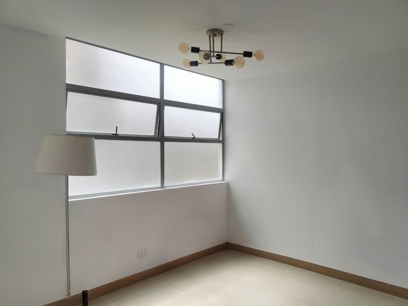 Apartamento en arriendo en El Poblado, Medellín · foto 13 de 16