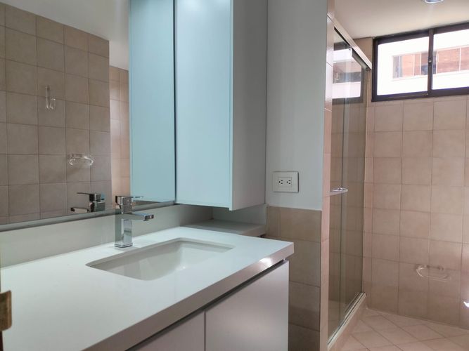 Apartamento de 3 alcobas en arriendo en El Poblado, Medellín, 150 m² · foto 17 de 17