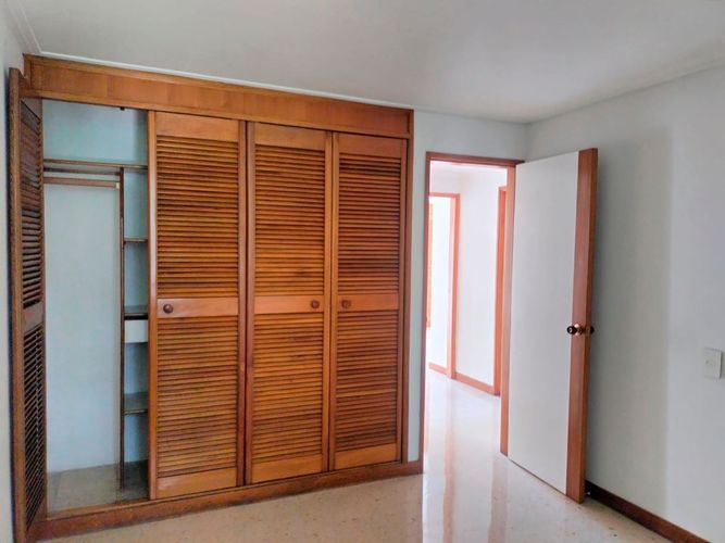 Apartamento de 3 alcobas en arriendo en El Poblado, Medellín, 150 m² · foto 13 de 17