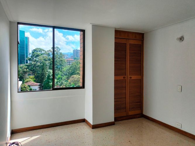 Apartamento de 3 alcobas en arriendo en El Poblado, Medellín, 150 m² · foto 15 de 17