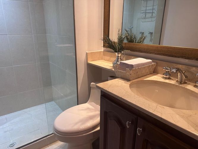 Apartamento de 2 alcobas en arriendo en Los Balsos, Medellín, 120 m² · foto 16 de 17