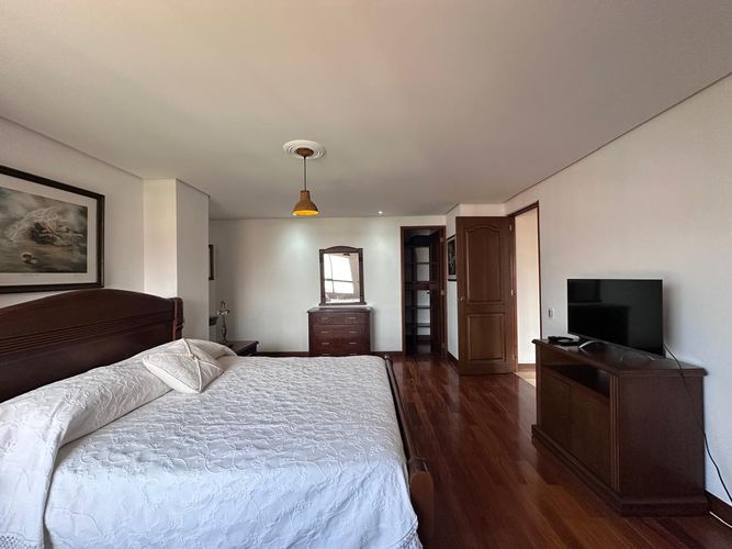 Apartamento de 2 alcobas en arriendo en Los Balsos, Medellín, 120 m² · foto 11 de 17