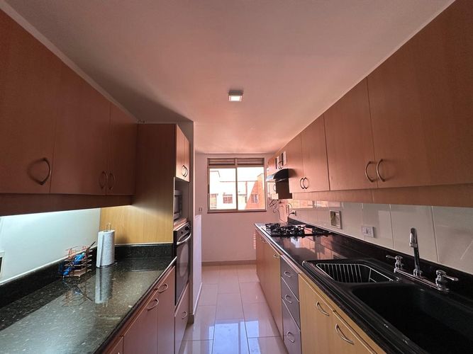 Apartamento de 2 alcobas en arriendo en Los Balsos, Medellín, 120 m² · foto 9 de 17