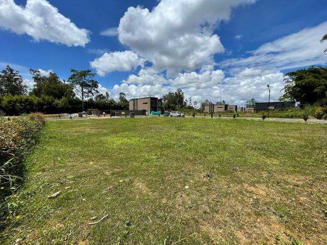Lote en venta en Llano Grande, Rionegro, 11 m² · foto 4 de 8