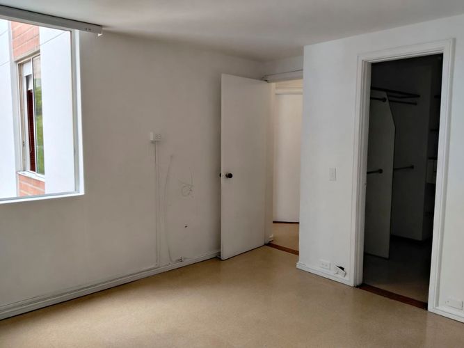 Apartamento de 3 alcobas en arriendo en El Poblado, Medellín, 127 m² · foto 17 de 19