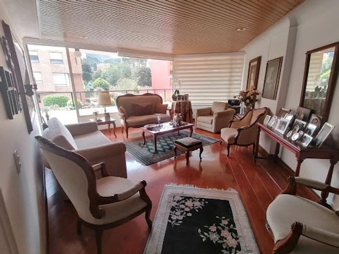 Apartamento en venta en Santa Barbara, Bogotá · foto 3 de 24