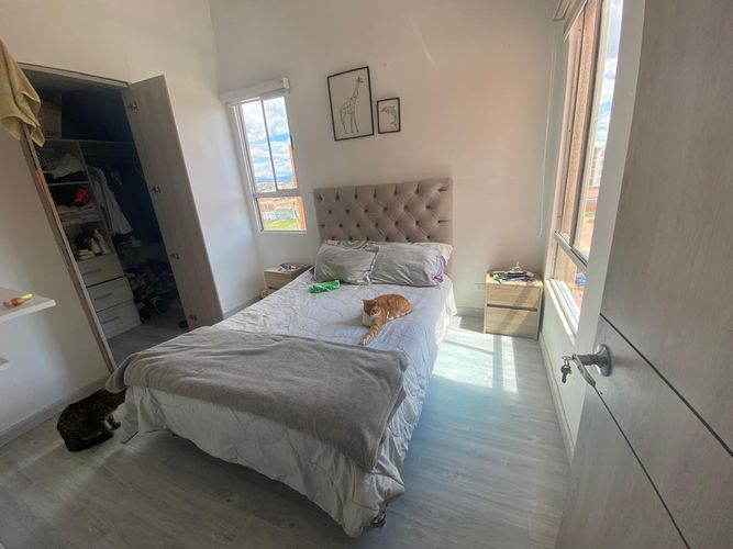 Apartamento de 3 alcobas en venta en Conjunto Residencial Redil Hacienda Casablanca, Madrid, 57 m² · foto 8 de 22