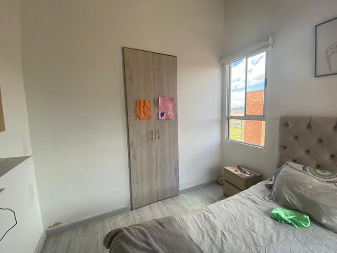Apartamento de 3 alcobas en venta en Conjunto Residencial Redil Hacienda Casablanca, Madrid, 57 m² · foto 10 de 22
