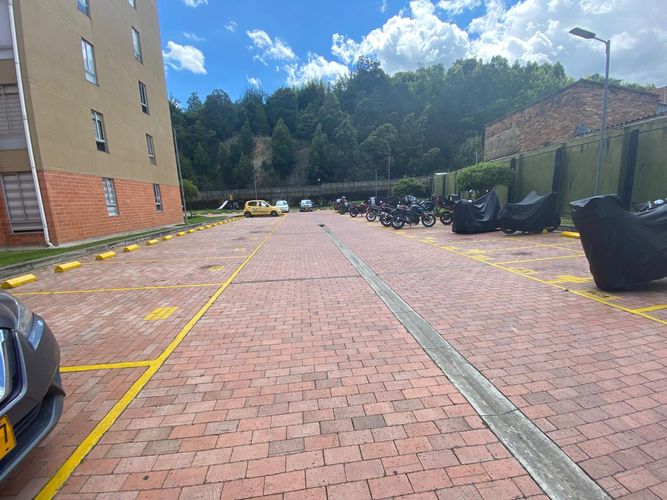 Apartamento de 3 alcobas en venta en Conjunto Residencial Redil Hacienda Casablanca, Madrid, 57 m² · foto 22 de 22