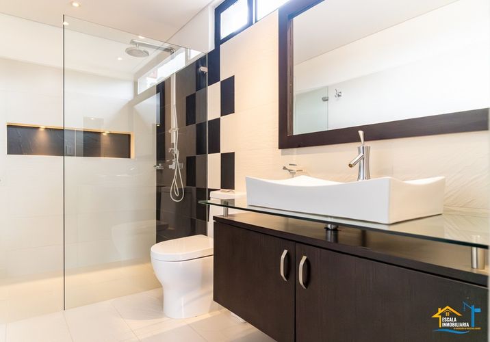 Casa de 5 alcobas en venta en Hatogrande, Sopó, 368 m² · foto 15 de 24