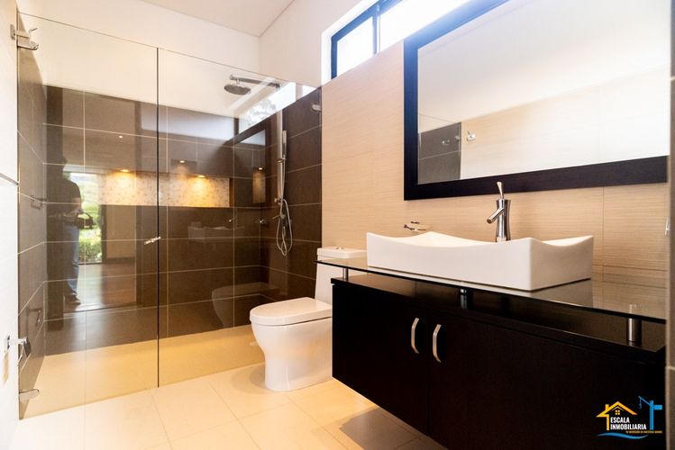 Casa de 5 alcobas en venta en Hatogrande, Sopó, 368 m² · foto 21 de 24
