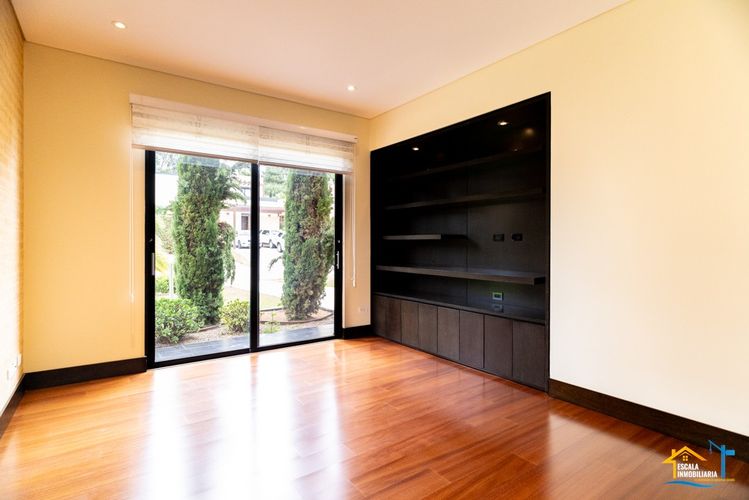 Casa de 5 alcobas en venta en Hatogrande, Sopó, 368 m² · foto 14 de 24