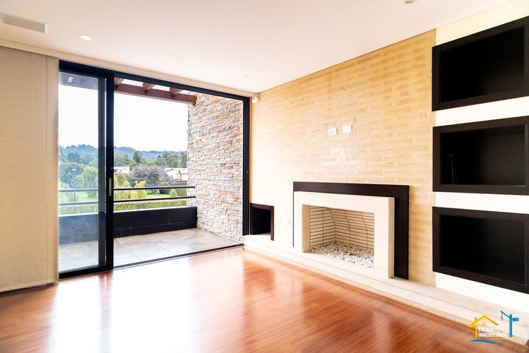 Casa de 5 alcobas en venta en Hatogrande, Sopó, 368 m² · foto 18 de 24