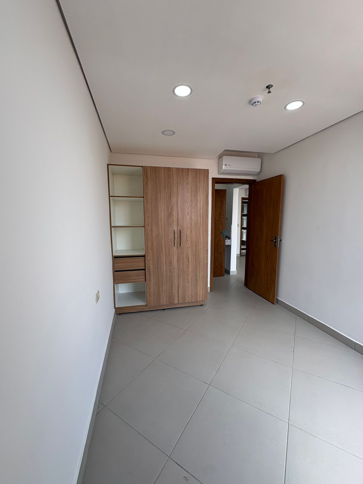 Alquilo Departamento Con o sin Muebles - Barrio Herrera — foto 2