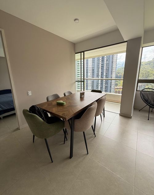 Apartamento de 3 alcobas en venta en Pan De Azucar, Envigado, 80 m² · foto 2 de 15