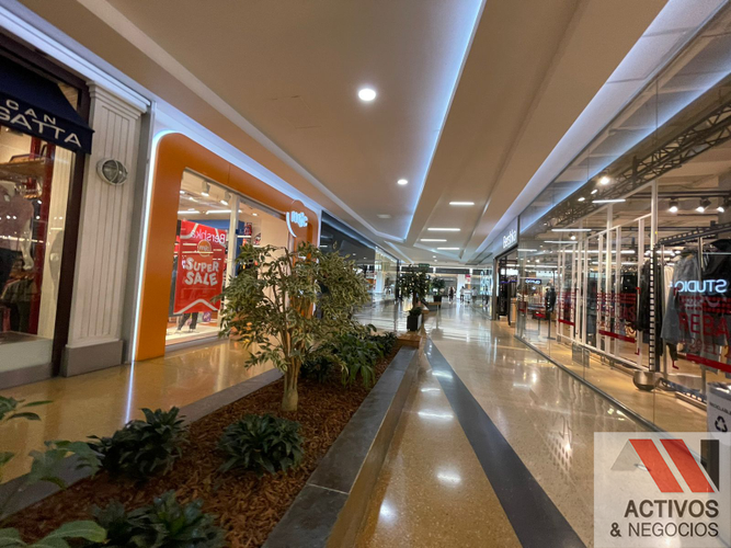 Local en arriendo en Colombia, Medellín, 64 m² · foto 3 de 5