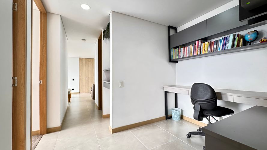 Apartamento de 3 alcobas en venta en Las Palmas, Medellín, 87 m² · foto 23 de 24