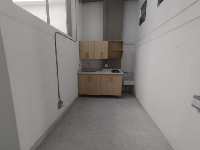 Bodega en arriendo en Belén San Bernardo, Medellín, 190 m² · foto 5 de 7