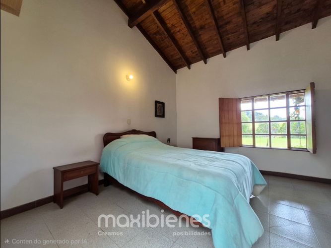 Finca en venta en Lomitas, La Ceja, 280 m² · foto 8 de 24