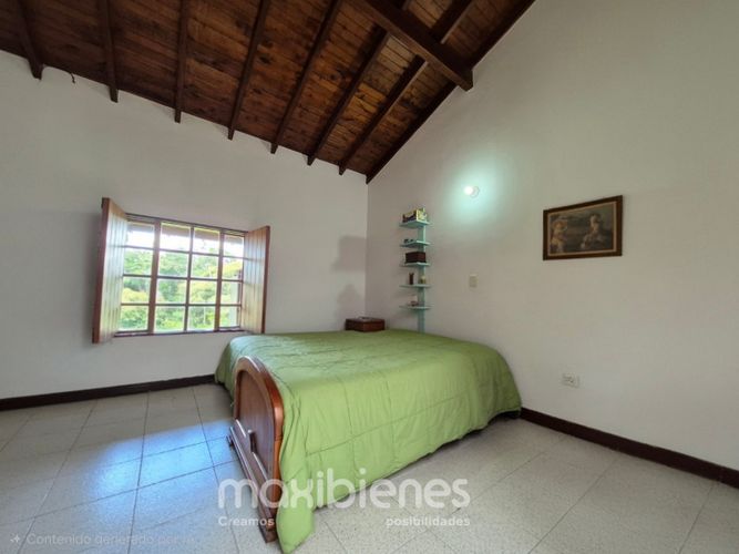 Finca en venta en Lomitas, La Ceja, 280 m² · foto 10 de 24