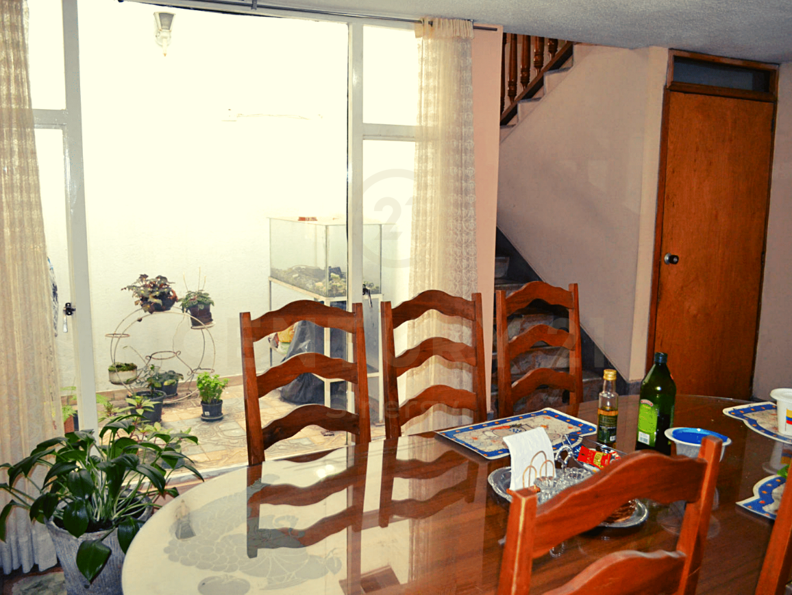 Casa en venta en Quinta Paredes, Bogotá · foto 6 de 11