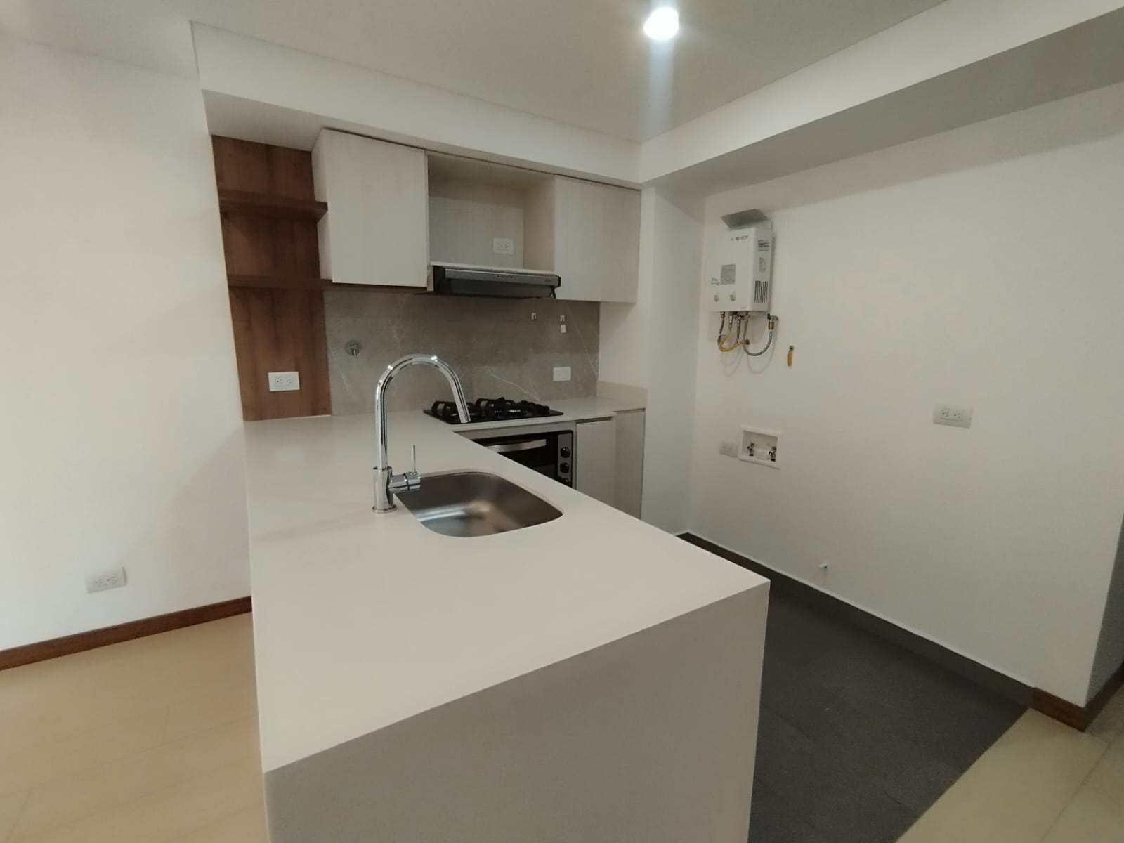 Apartaestudio en arriendo en Laureles, Medellín · foto 6 de 13
