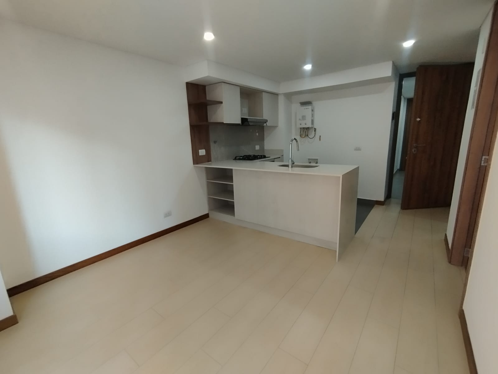 Apartaestudio en arriendo en Laureles, Medellín · foto 10 de 13