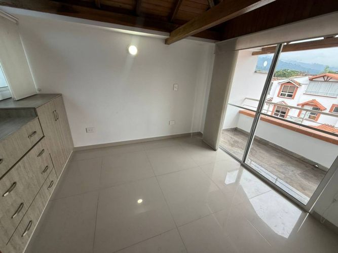 Casa de 4 alcobas en venta en Lagos Del Cacique, Bucaramanga, 250 m² · foto 7 de 13