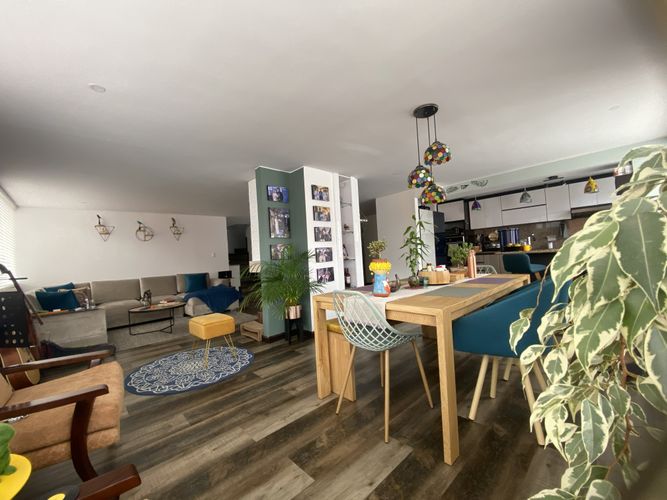 Apartamento de 2 alcobas en venta en Santa Barbara, Bogotá, 95 m² · foto 2 de 24