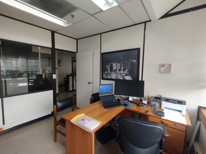 Oficina en arriendo en La Candelaria, Medellín, 200 m² · foto 10 de 20
