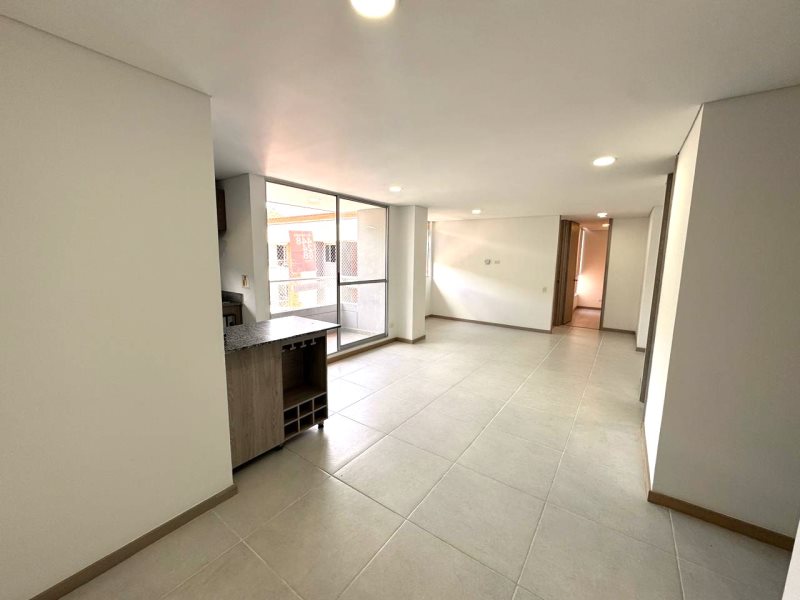 Apartamento en arriendo en Las Antillas, Envigado · foto 2 de 11
