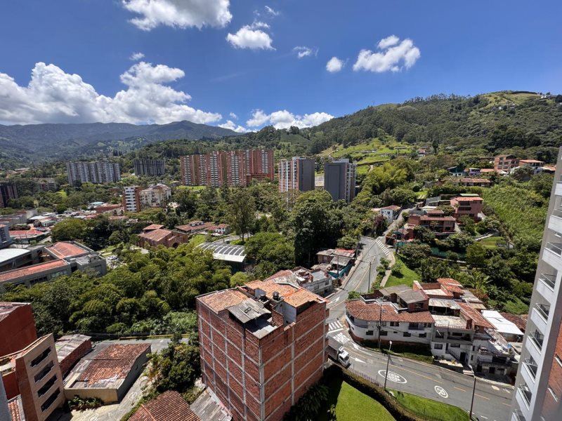 Apartamento en arriendo en Las Antillas, Envigado · foto 4 de 11