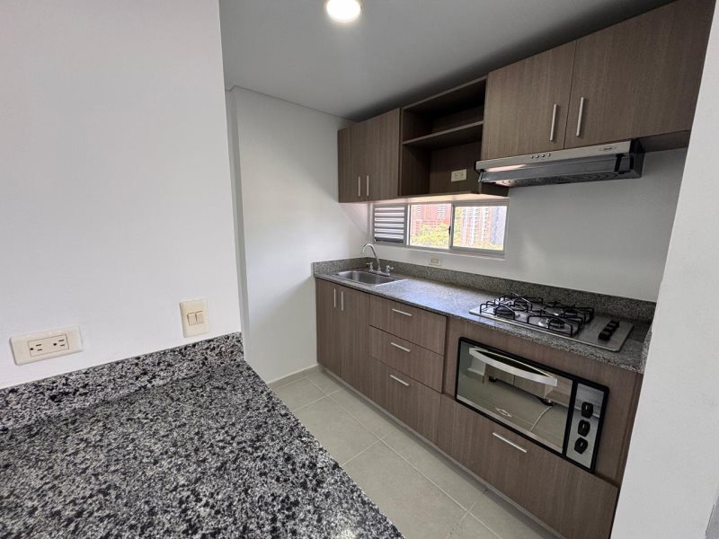 Apartamento en arriendo en Las Antillas, Envigado · foto 6 de 11
