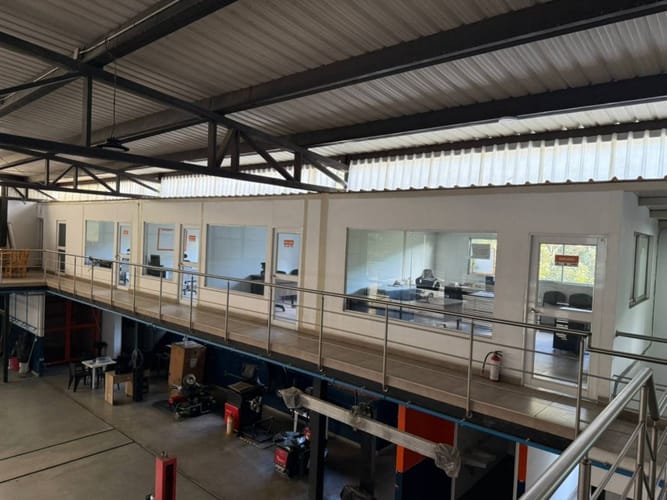 Bodega en arriendo en La Veta, Copacabana, 1585 m² · foto 3 de 15