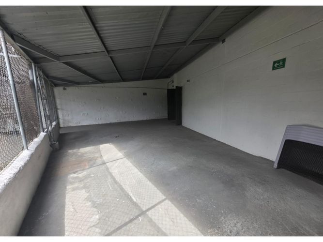 Bodega en arriendo en Suramérica, La Estrella, 675 m² · foto 9 de 11