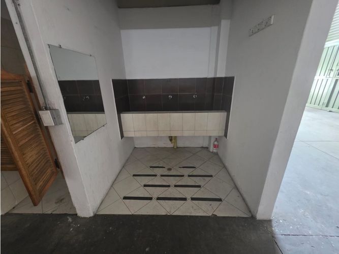 Bodega en arriendo en Suramérica, La Estrella, 675 m² · foto 10 de 11