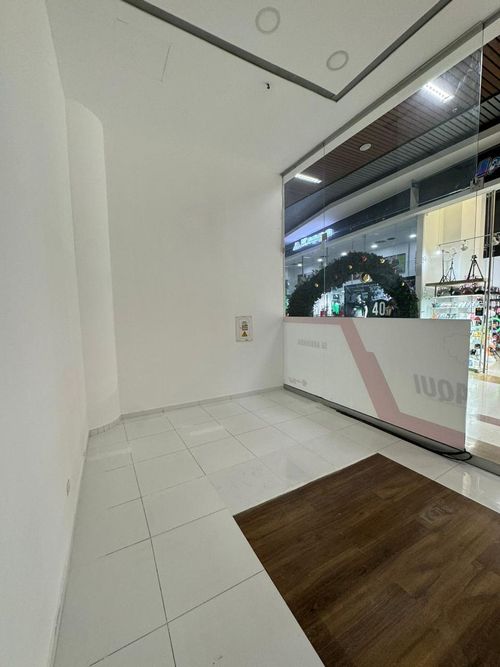 Local en arriendo en Unicentro Cali, Cali, 19 m² · foto 7 de 12