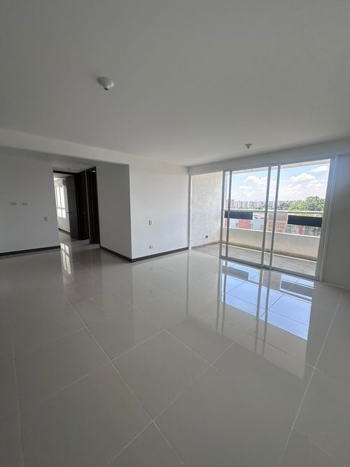 Local en arriendo en Unicentro Cali, Cali, 19 m² · foto 11 de 12