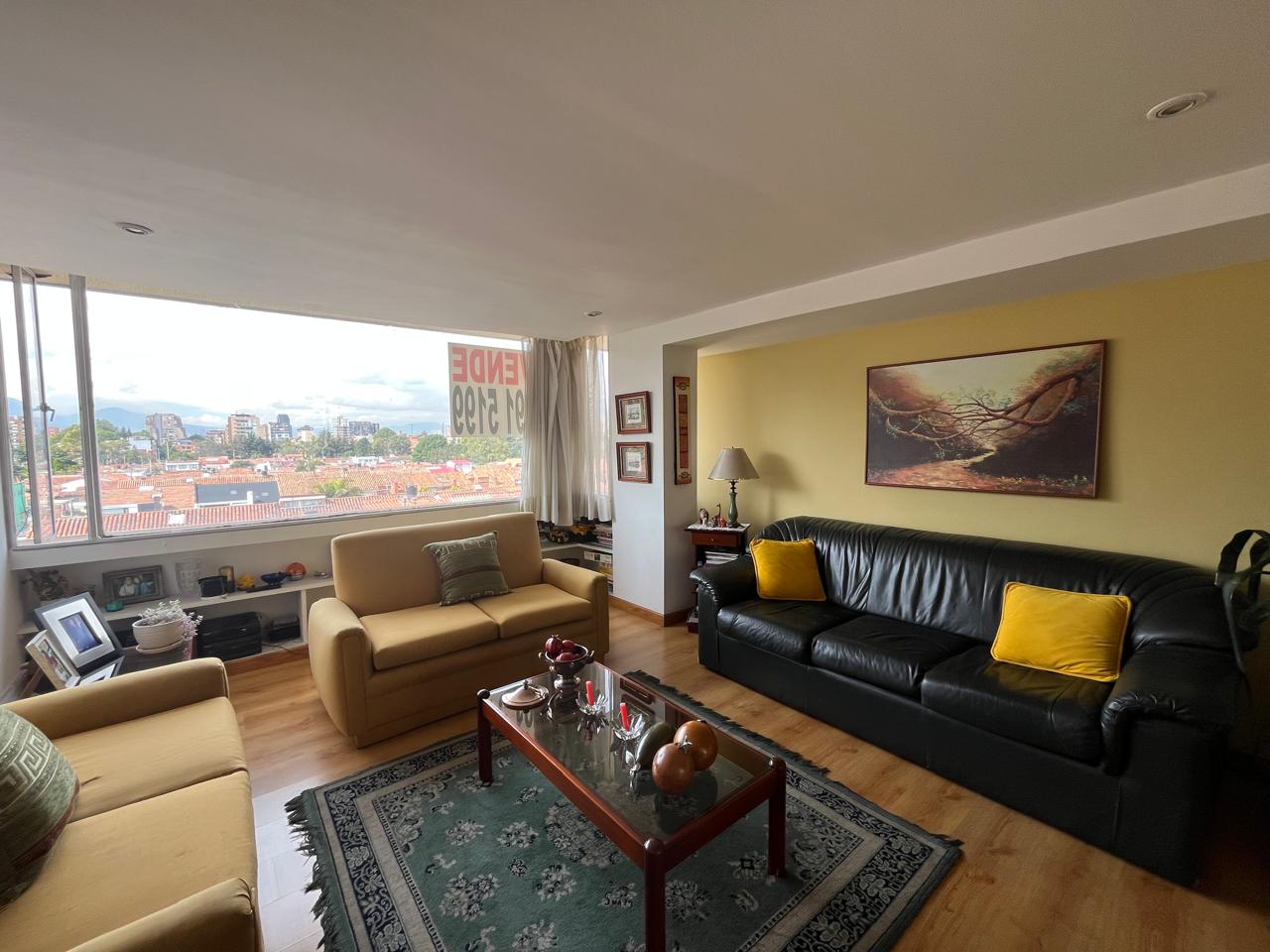 Apartamento en venta en Alhambra, Bogotá · foto 2 de 18