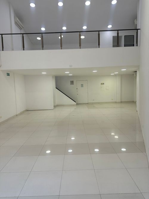 Local en arriendo en Unicentro Cali, Cali, 42 m² · foto 9 de 19