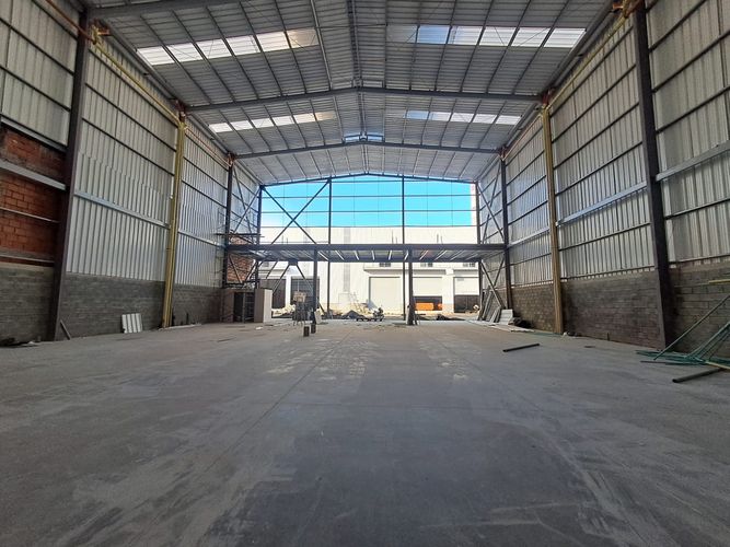 Bodega en arriendo en Santana, Dosquebradas, 700 m² · foto 2 de 9