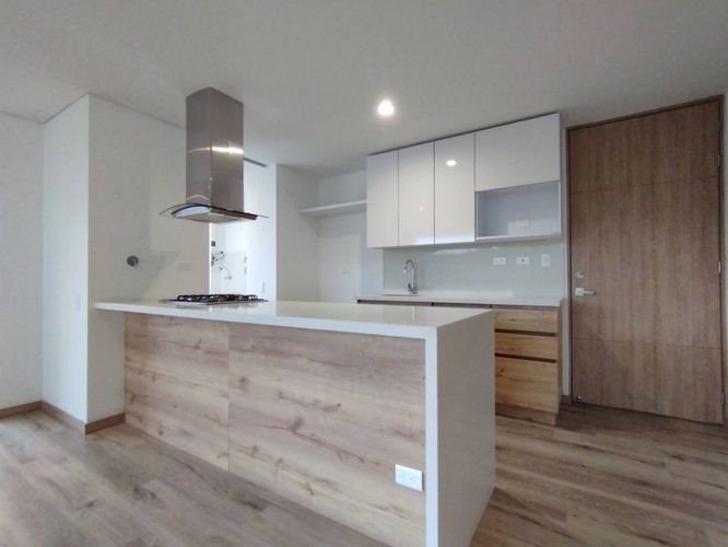 Apartamento de 2 alcobas en venta en Santa Elena, El Retiro, 87 m² · foto 3 de 16