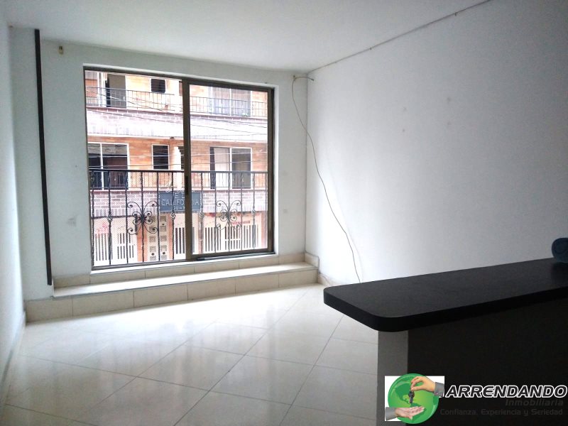 Apartamento en venta en Zona Industrial No. 1, Itagüí · foto 2 de 21