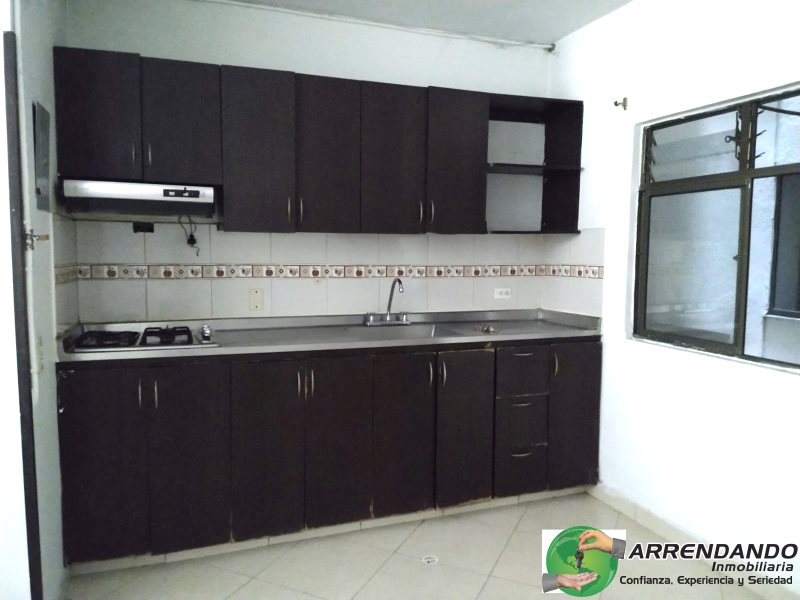 Apartamento en venta en Zona Industrial No. 1, Itagüí · foto 3 de 21
