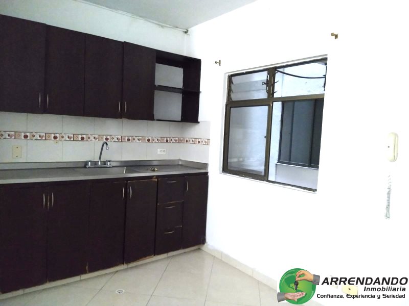 Apartamento en venta en Zona Industrial No. 1, Itagüí · foto 4 de 21