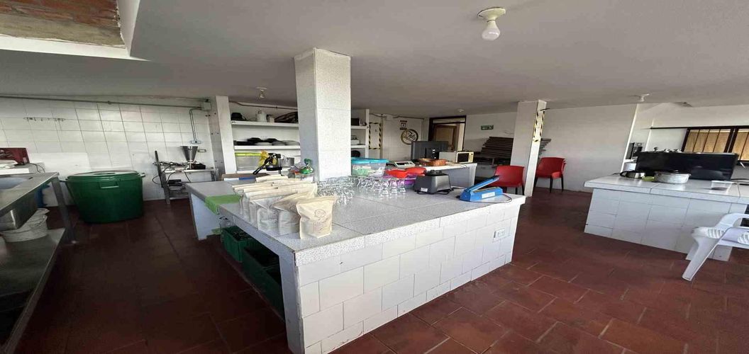 Local en arriendo en El Estanquillo, Dosquebradas, 300 m² · foto 2 de 20