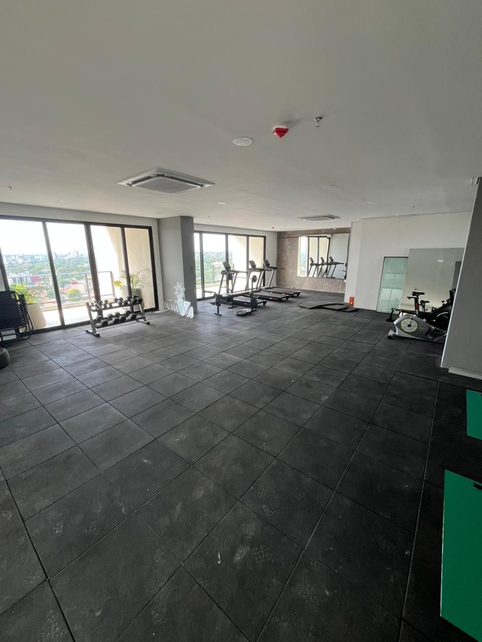 Alquilo departamento a estrenar en las Mercedes — foto 3