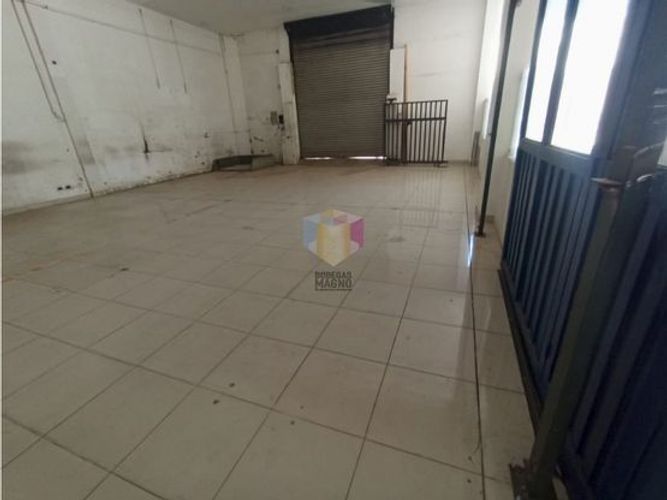 Local en arriendo en El Poblado, Medellín, 670 m² · foto 3 de 6